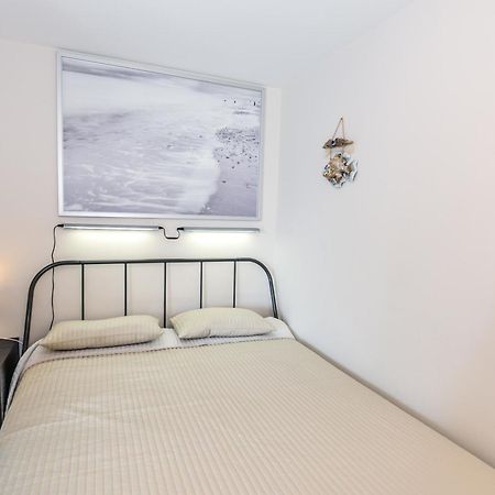 Nida Lotmiskio Apartamentas Exteriör bild