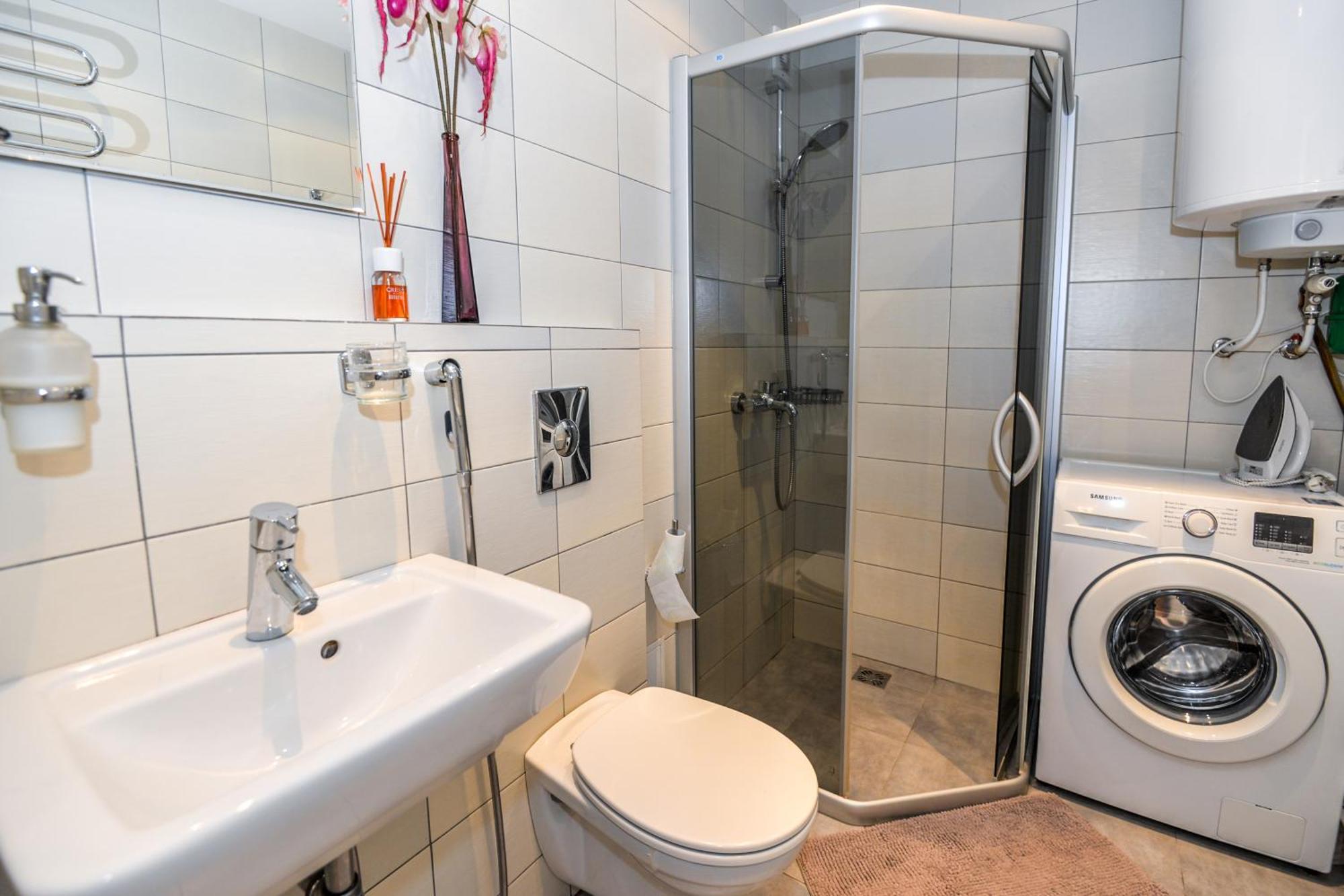 Nida Lotmiskio Apartamentas Exteriör bild